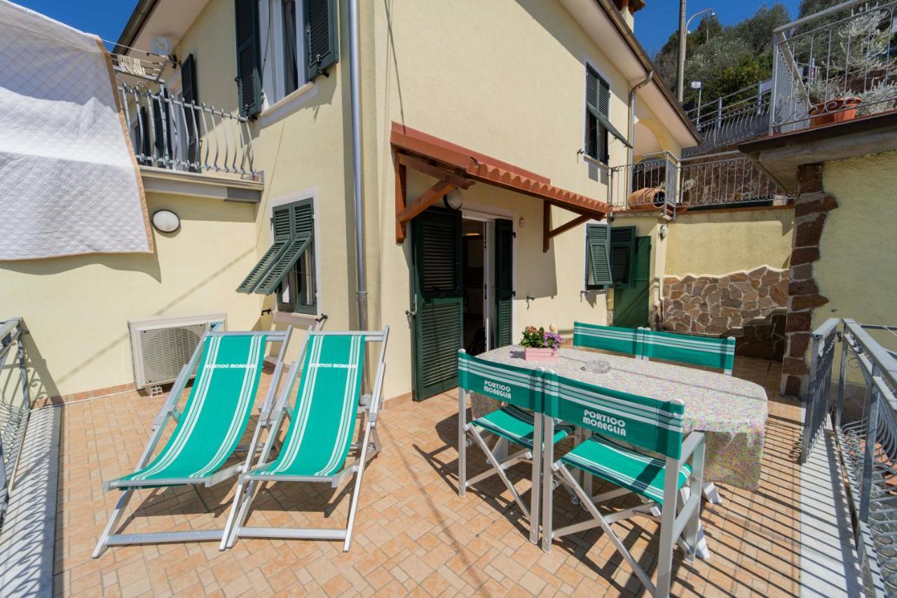 Casa Vacanza Il Portico Moneglia Exterior foto